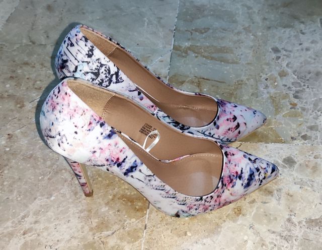 2 PARES ZAPATOS DE TACÓN N°41