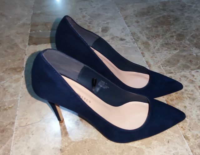 2 PARES ZAPATOS DE TACÓN N°41