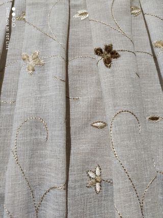 Cortinas de lino bordadas 
