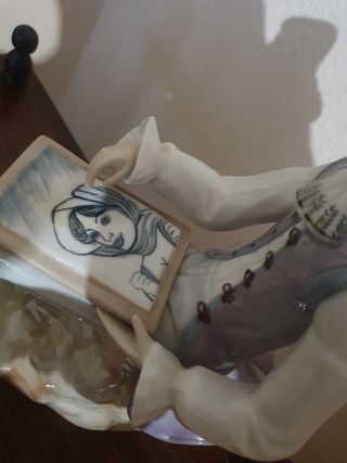 2 FIGURAS DE PORCELANA A JUEGO