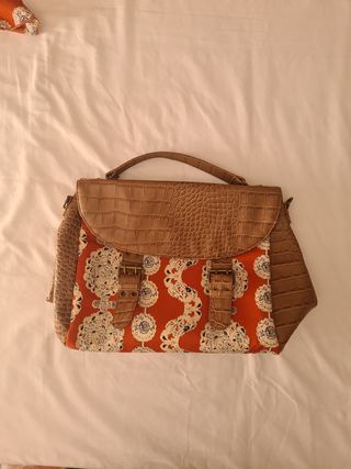 Conjunto maletín y pañuelo Quintana 