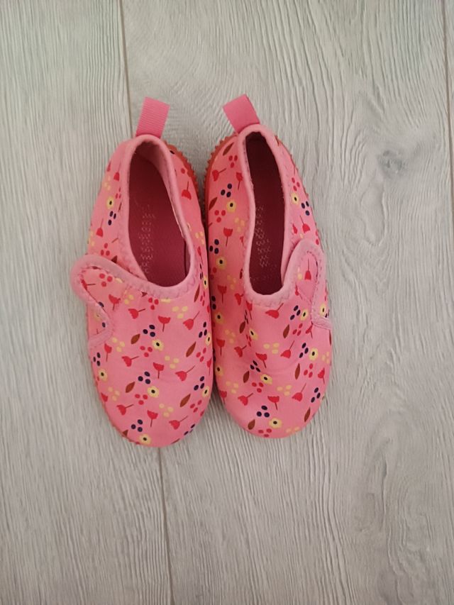 Escarpines chanclas niña