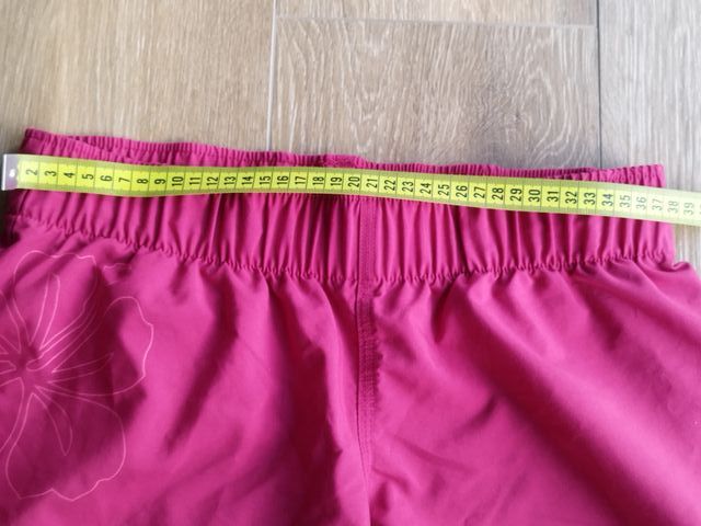 Calções vermelhos Decathlon