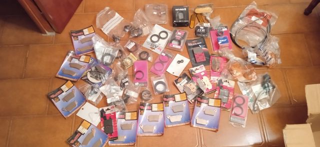 Lote recambios y accesorios motos