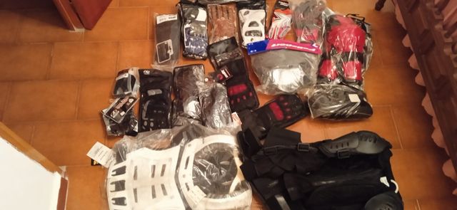 Lote recambios y accesorios motos