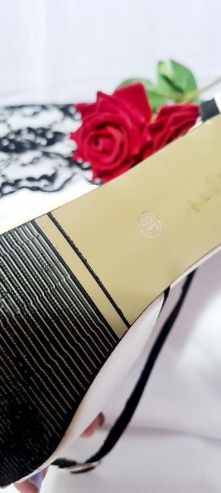 Taconazo blanco y negro 