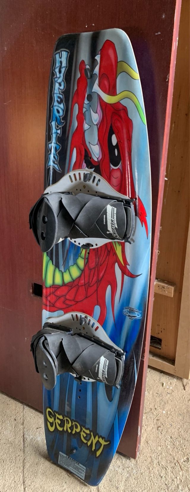 Tabla wakeboard hyperlite serpent