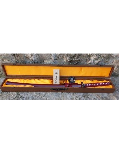 Katana roja con kit de limpieza