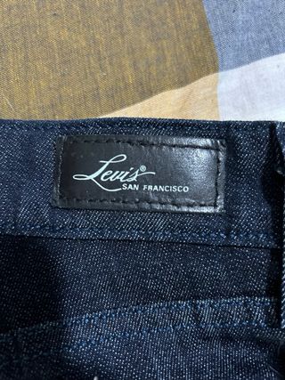Pantalon vaquero “Levi’s” (TALLA: 36)