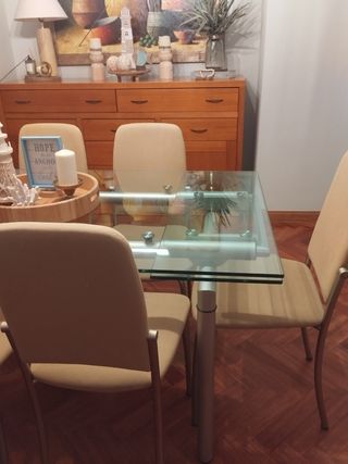 Mesa comedor extensible 2mts y 6 sillas