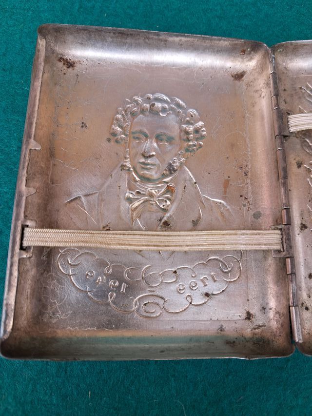 antigua Pitillera vintage A.S. PUSHKIN