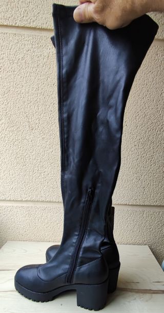 Botas altas 37 en su caja