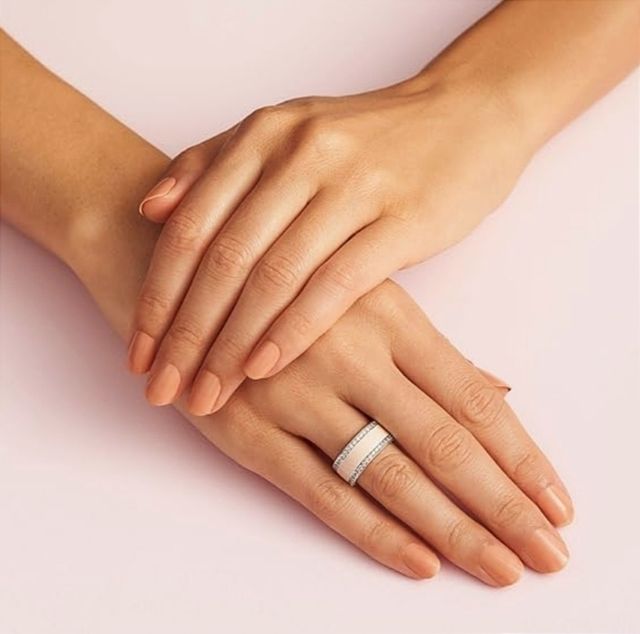 Anillo de plata y circonitas Pandora