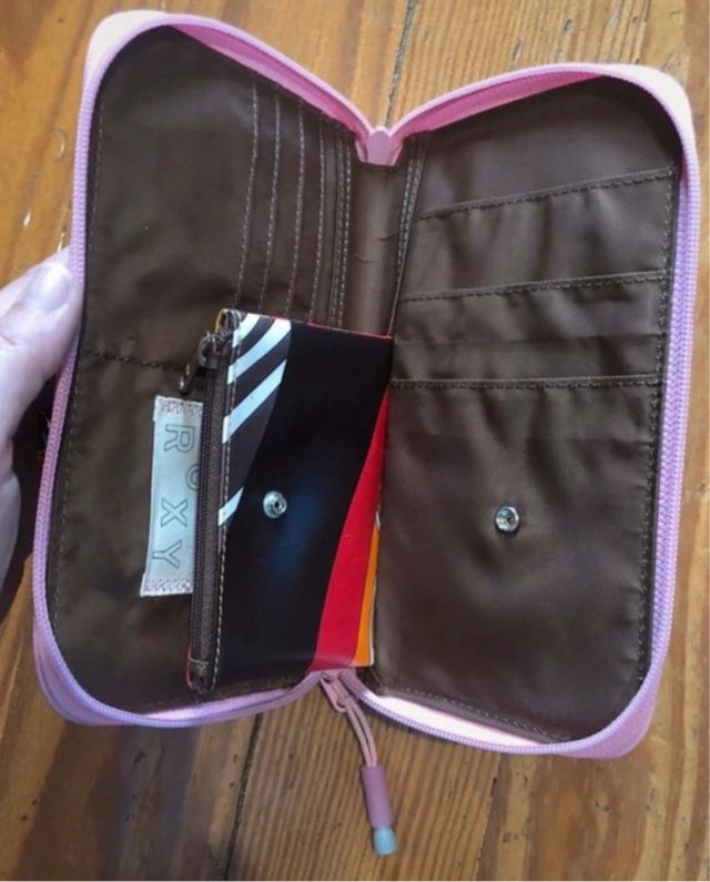 Cartera Roxy
