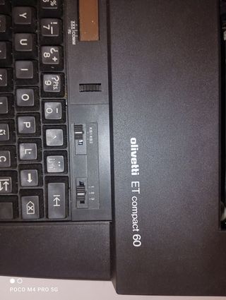 Maquina de escribir olivetti