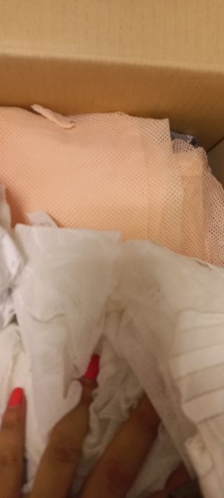 3 SCATOLONI DI STOFFE MISTE A 15 CAD