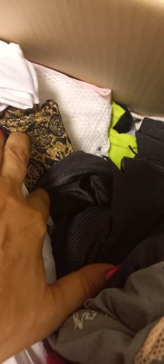 3 SCATOLONI DI STOFFE MISTE A 15 CAD