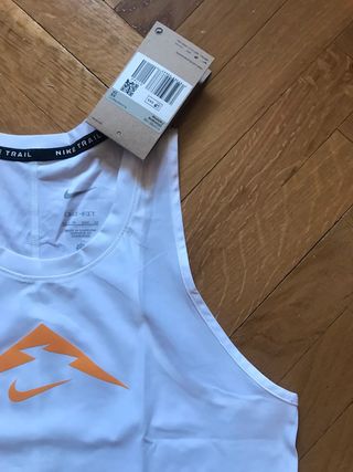 Camiseta Nike Trail Running Mujer Talla XS