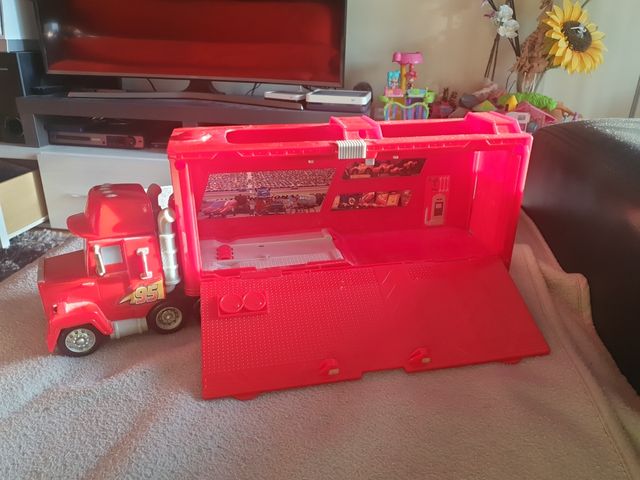 Camión rallo mcqueen con sonidos