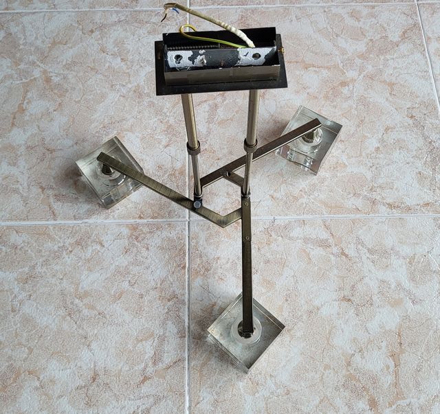 Lampara de techo metal y metacrilato