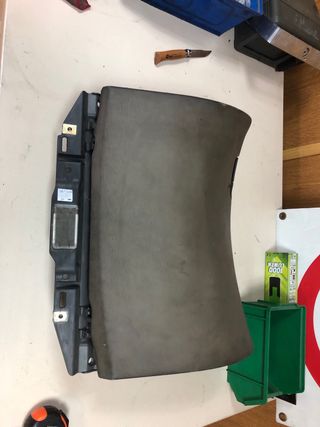 Guantera volvo v70 09184925