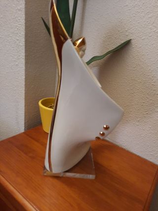 PORCELANA GALOS 1986) sellada.