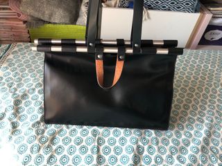 Bolso grande cuero negro