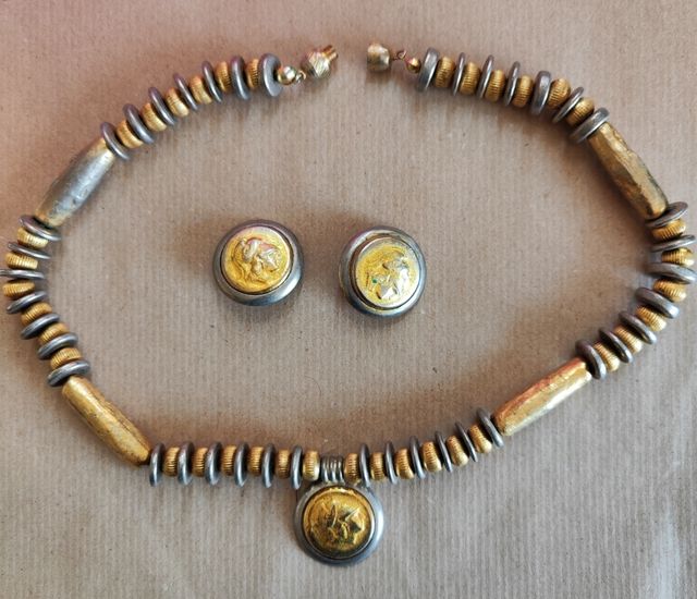 Parure collana e orecchini