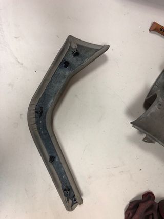 Moldeado cosola derecha bmw z3 