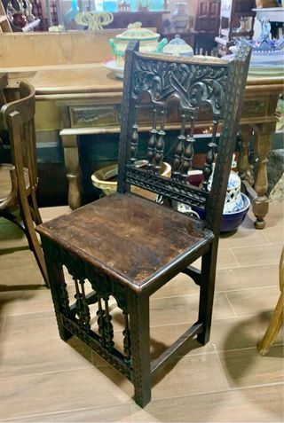 ANTIGUA SILLA RENACENTISTA