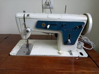MAQUINA DE COSER SINGER 802-22+ MUEBLE 