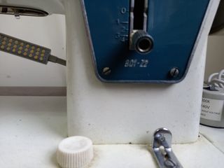 MAQUINA DE COSER SINGER 802-22+ MUEBLE 