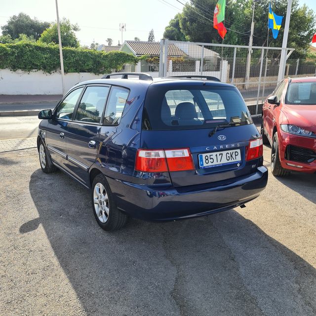 Kia Carens 1.8i 16V