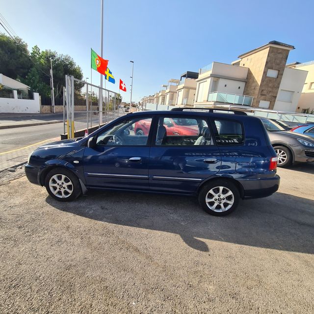 Kia Carens 1.8i 16V