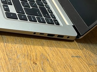 ASUS Vivobook S15 476 GB Ram 8 GB I5