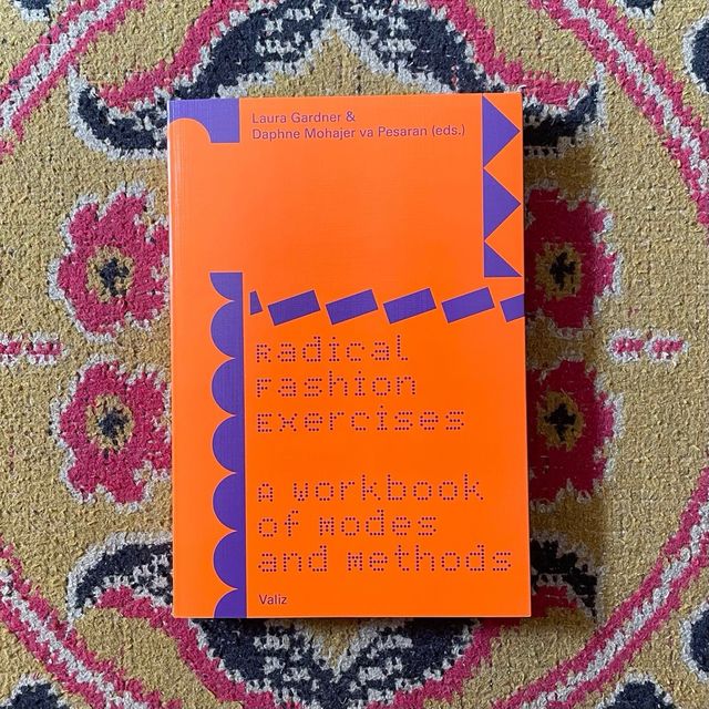 Radical fashion exercises. Valiz