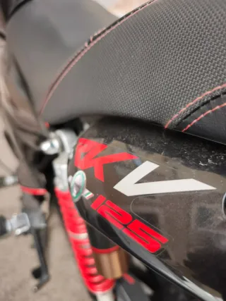 Se vende moto de 125