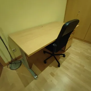 Mesa de oficina o escritorio + regalo silla