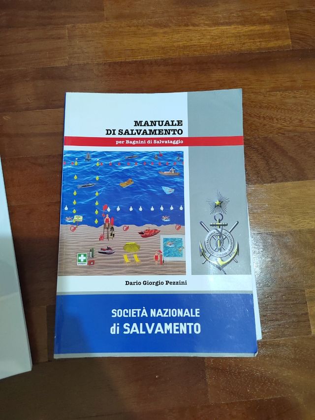 Manuale di salvamento per bagnini