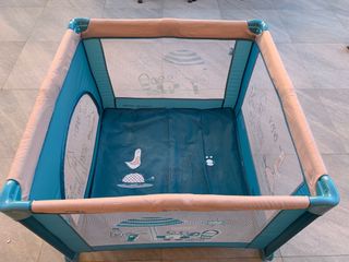 Parque infantil con ruedas