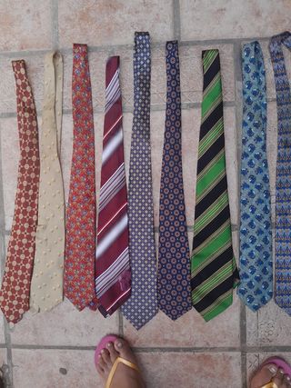 10 Corbatas vintage varias marcas y tejidos