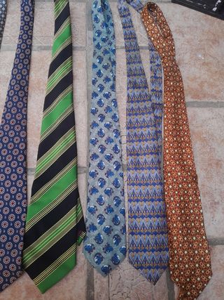 10 Corbatas vintage varias marcas y tejidos