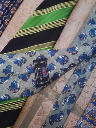 10 Corbatas vintage varias marcas y tejidos