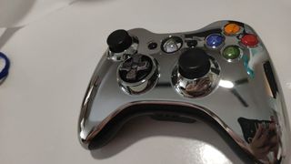 Xbox 360 + 2 mandos + auriculares