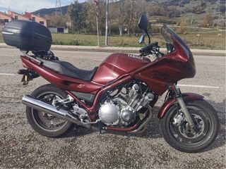 Moto Yamaha diversion 900