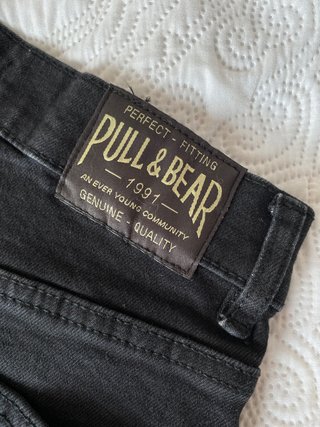 Vaqueros negros (pull&bear)