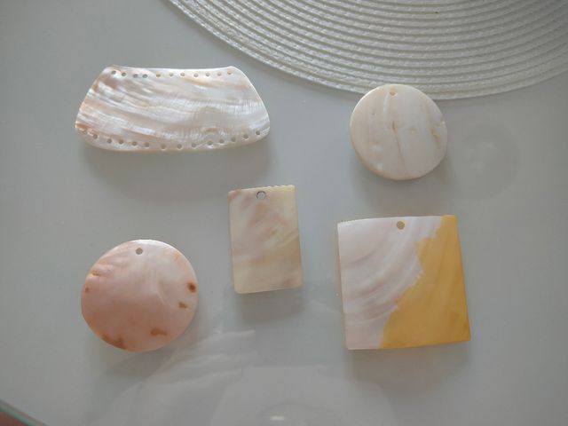 Piezas de nácar para joyería