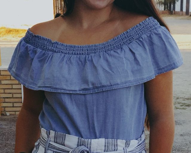 Camisa hombros descubiertos