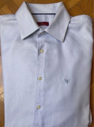 Camisa azul marca Caramelo 