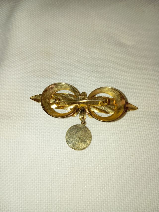 SPILLA CON MEDAGLIA VERGINE